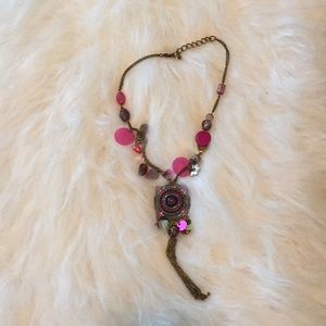 Medium length necklace
